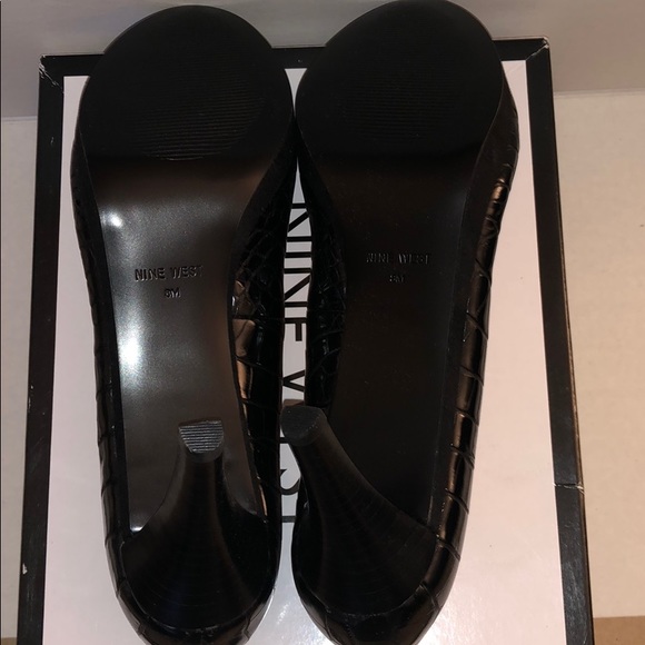 NWT Nine West Ashdown Black Heels, Size 8 - Picture 6 of 8